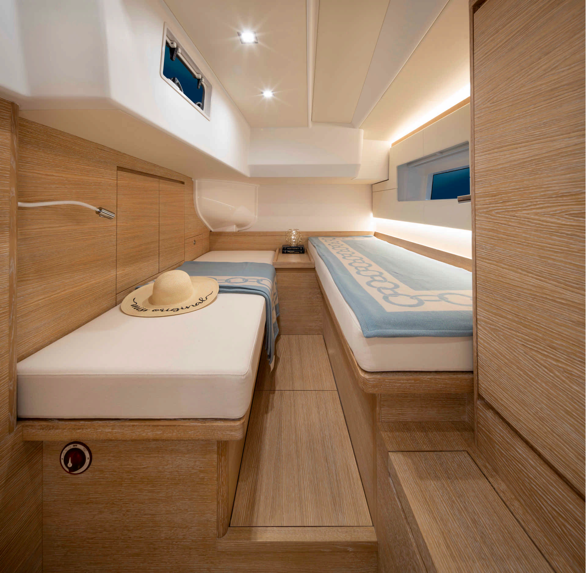Solaris 50 Cockpit